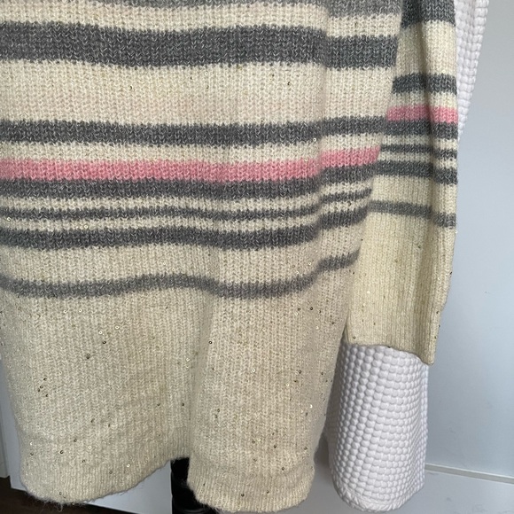 ISABEL MATERNITY Cream sweater with gray and pink stripes and sparkles. Size XL. - Picture 4 of 4